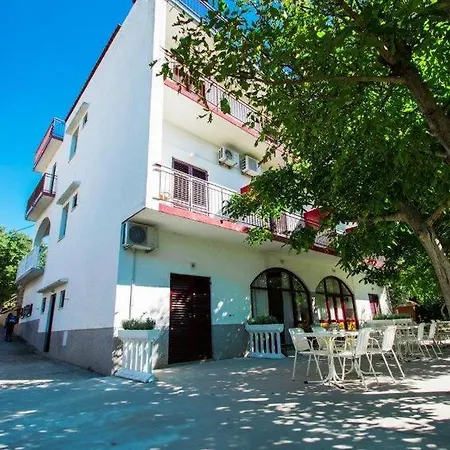 Twin Starigrad 6634f 3*